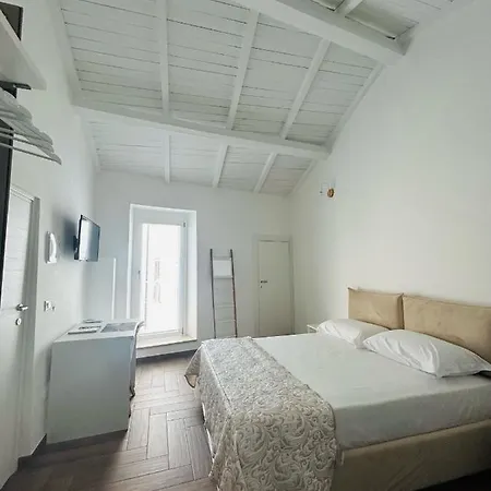 Guest house Dimora Santucci 3*